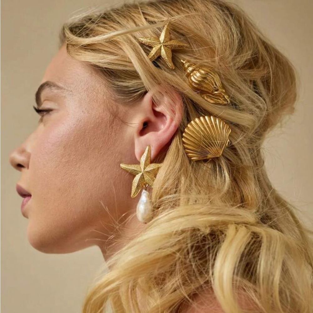 Seashell hair clips A982